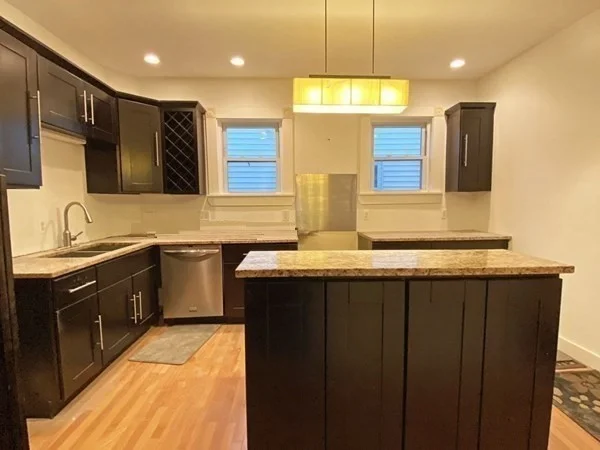 3 bed, 1 bath apartment for rent at 339-3 Allston St Unit 3, Cambridgeport — photo 2 of 16