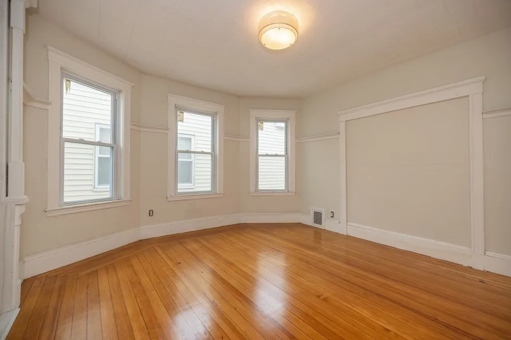 4 bed, 1.5 bath apartment for rent at 339 Allston St Unit 1, Cambridgeport — photo 4 of 22