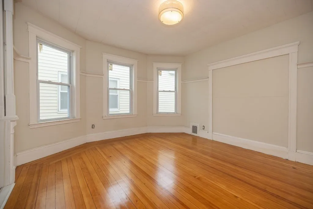 4 bed, 1.5 bath apartment for rent at 339 Allston St Unit 1, Cambridgeport — photo 7 of 22