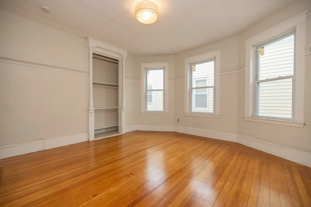 4 bed, 1.5 bath apartment for rent at 339 Allston St Unit 1, Cambridgeport — photo 8 of 22