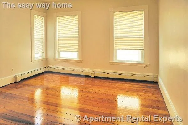 3 bed, 2 bath apartment for rent at 339 Beacon St Unit 1, Porter Square — photo 5 of 8