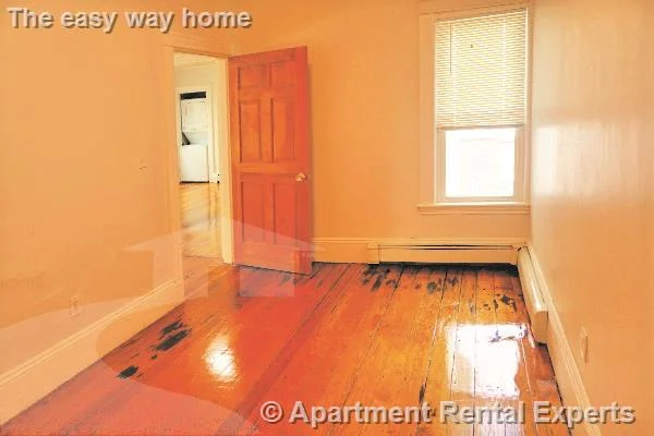 3 bed, 2 bath apartment for rent at 339 Beacon St Unit 1, Porter Square — photo 4 of 8