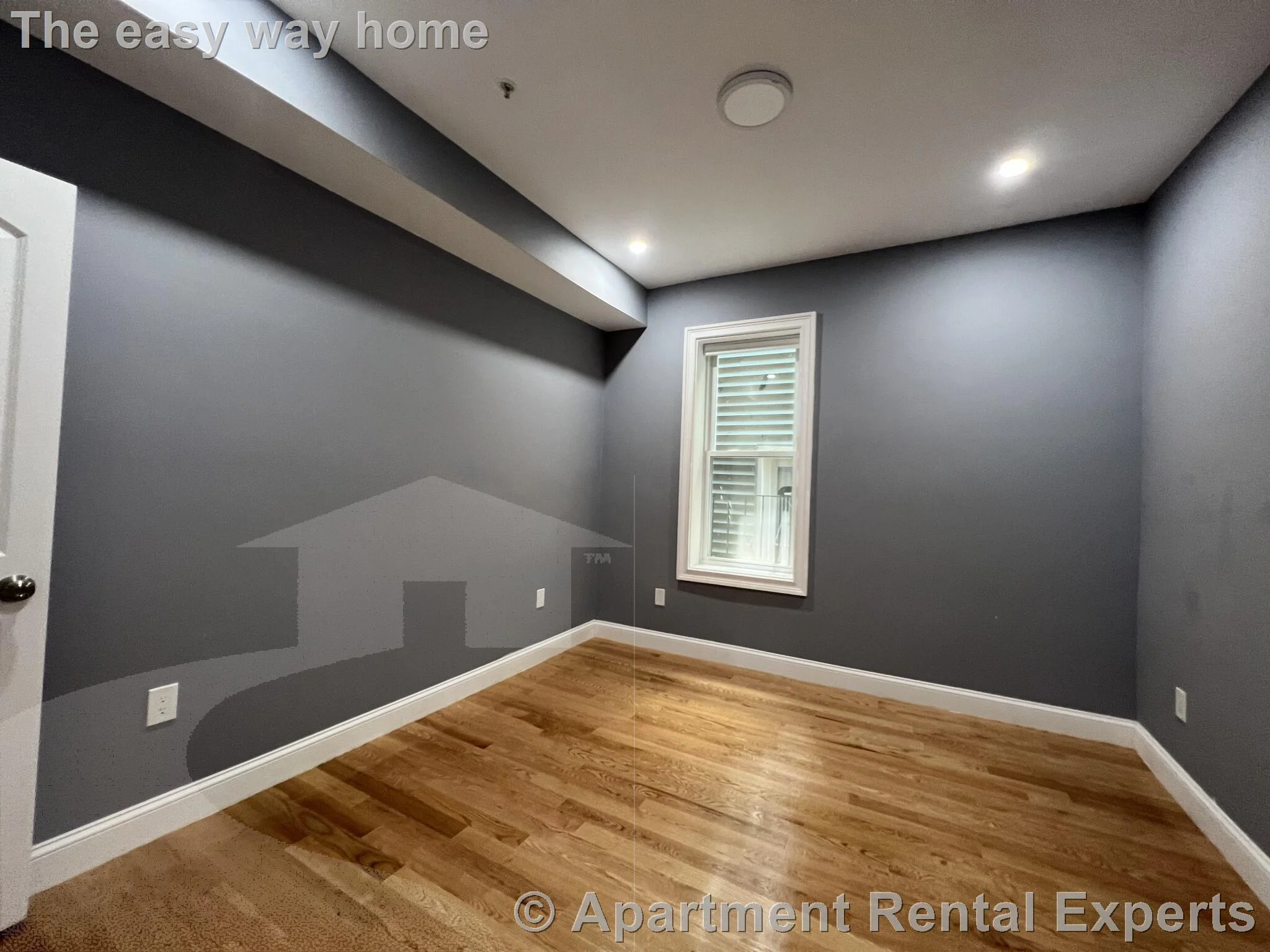 4 bed, 2 bath apartment for rent at 339 Cambridge St Unit 2, East Cambridge — photo 4 of 10