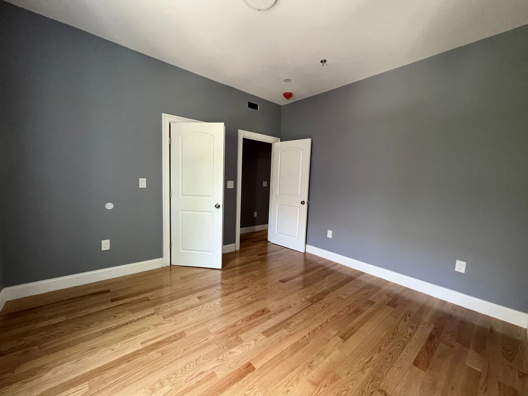 4 bed, 2 bath apartment for rent at 339 Cambridge St Unit ex, East Cambridge — photo 9 of 10