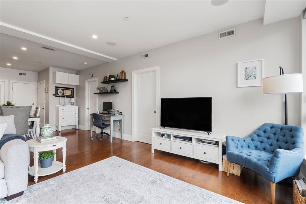 2 bed, 1 bath apartment for rent at 339 D St Unit 8, South Boston — photo 19 of 32