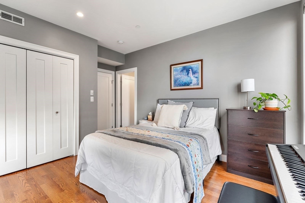 2 bed, 1 bath apartment for rent at 339 D St Unit 8, South Boston — photo 18 of 32