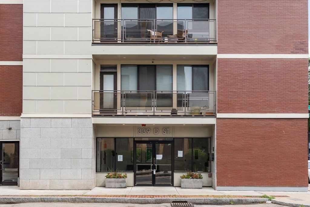 2 bed, 1 bath apartment for rent at 339 D St Unit 8, South Boston — photo 31 of 32