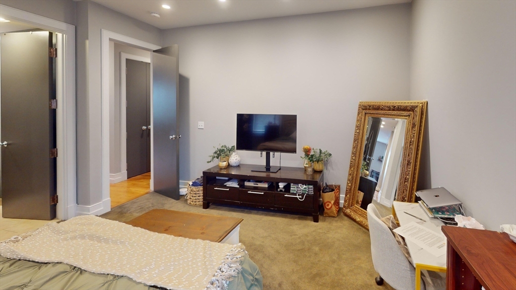 3 bed, 2 bath apartment for rent at 339 Dorchester St Unit 2, South Boston — photo 13 of 20