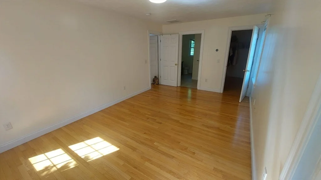 5 bed, 3 bath apartment for rent at 339 Poplar St, Roslindale — photo 9 of 32