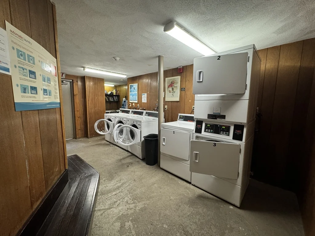 1 bed, 1 bath apartment for rent at 339 S Huntington Ave Unit 7, Jamaica Plain — photo 9 of 10