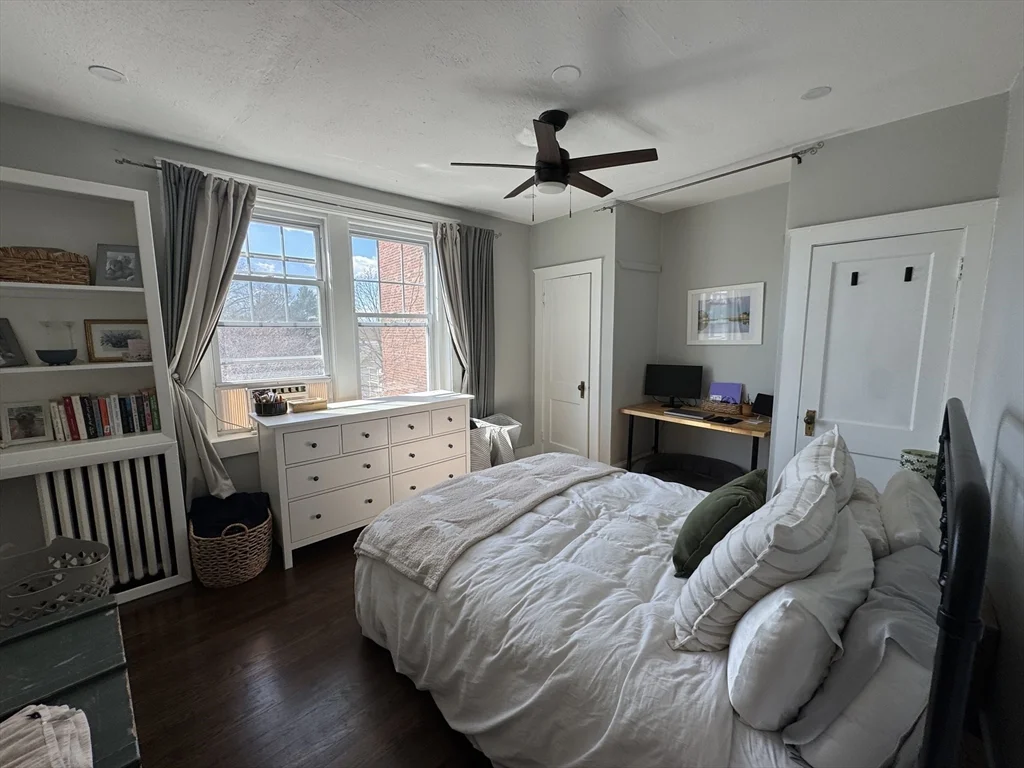 1 bed, 1 bath apartment for rent at 339 S Huntington Ave Unit 7, Jamaica Plain — photo 4 of 10