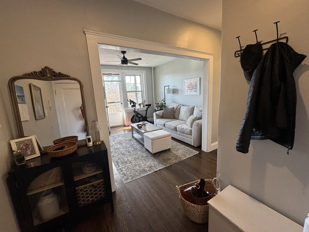 1 bed, 1 bath apartment for rent at 339 S Huntington Ave Unit 7, Jamaica Plain — photo 6 of 10