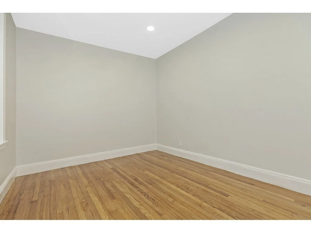 2 bed, 1 bath apartment for rent at 339 S Huntington Ave Unit 8, Boston — photo 10 of 14