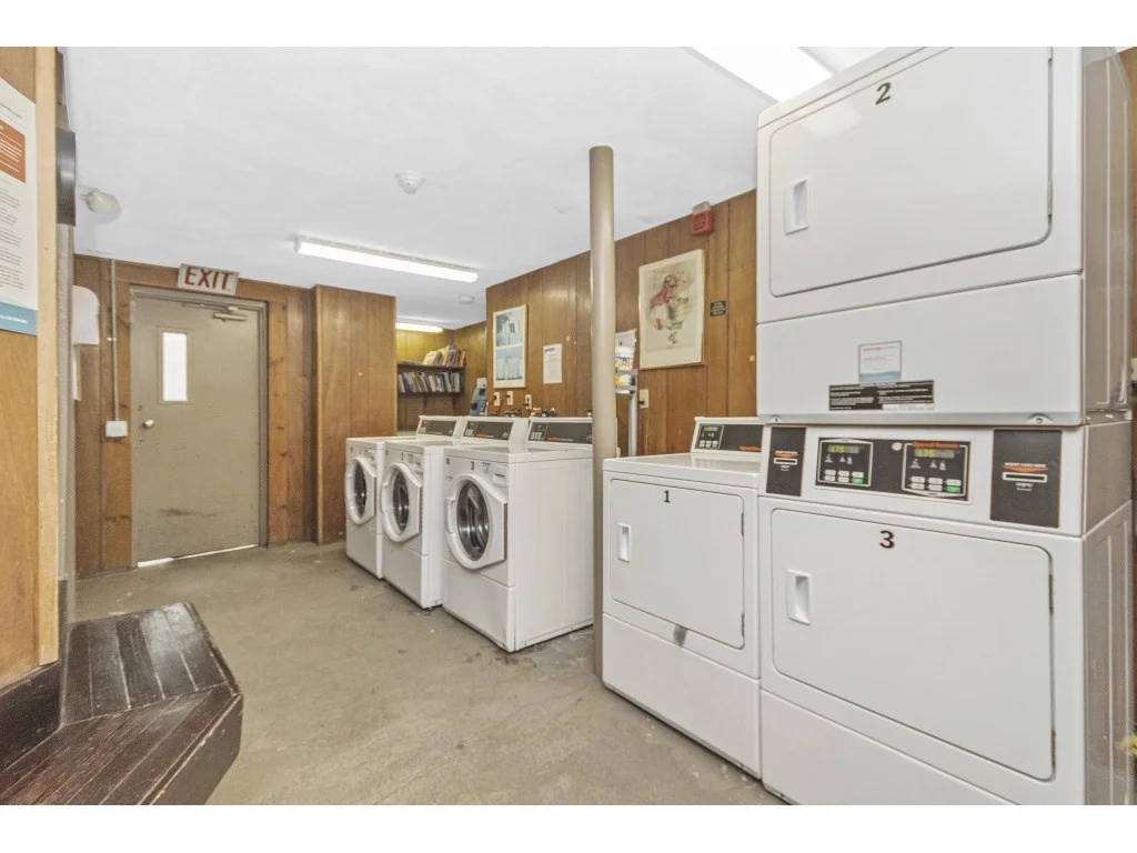 2 bed, 1 bath apartment for rent at 339 S Huntington Ave Unit 8, Boston — photo 13 of 14