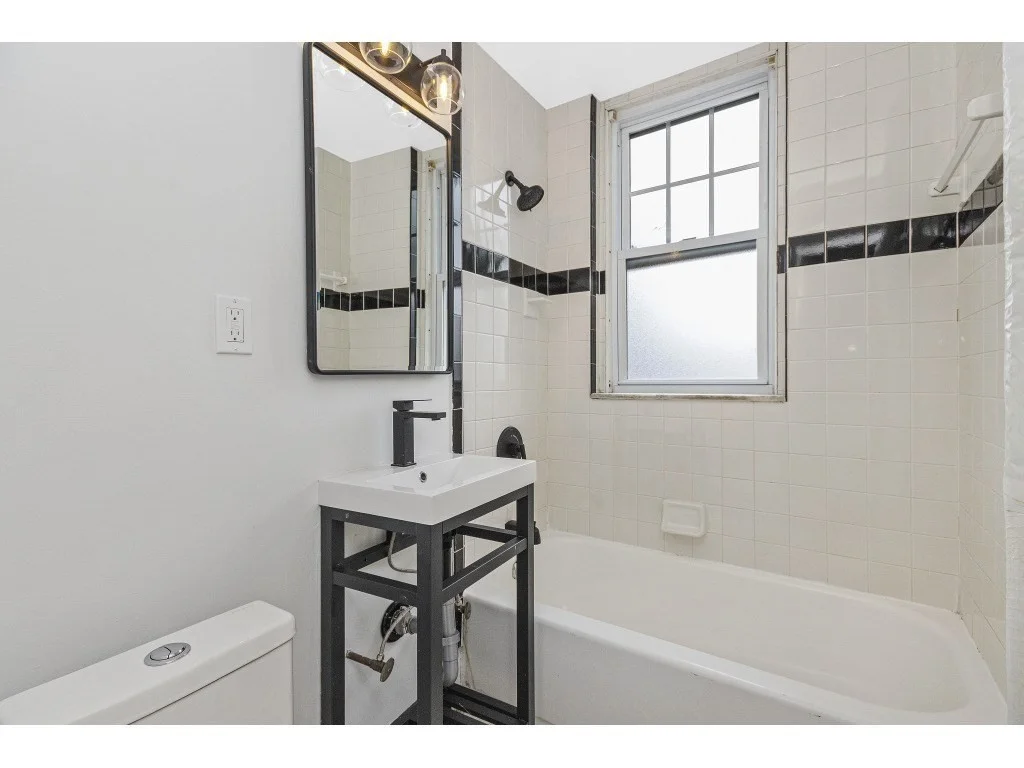 2 bed, 1 bath apartment for rent at 339 S Huntington Ave Unit 8, Boston — photo 11 of 14