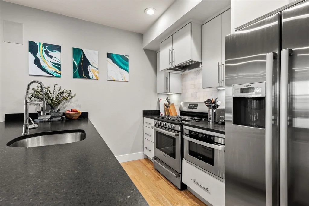 2 bed, 2 bath apartment for rent at 339 W Broadway Unit 12, South Boston — photo 6 of 23