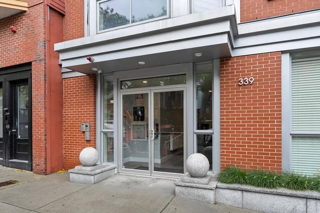 2 bed, 2 bath apartment for rent at 339 W Broadway Unit 12, South Boston — photo 1 of 23