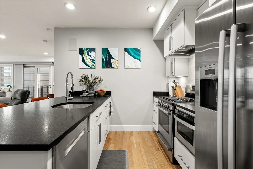 2 bed, 2 bath apartment for rent at 339 W Broadway Unit 12, South Boston — photo 4 of 23