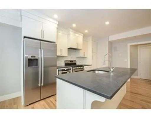 2 bed, 2 bath apartment for rent at 339 W Broadway Unit 4, South Boston — photo 2 of 8