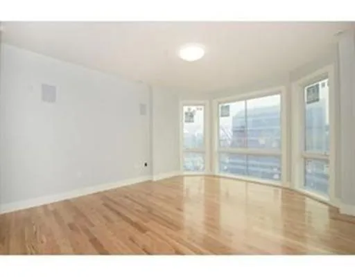 2 bed, 2 bath apartment for rent at 339 W Broadway Unit 4, South Boston — photo 7 of 8