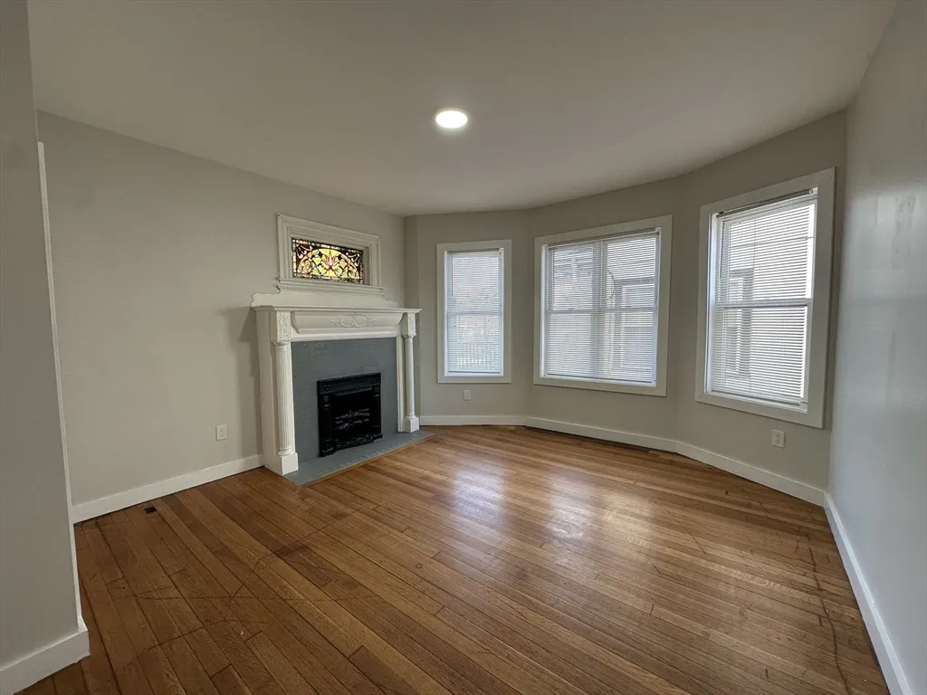 4 bed, 2 bath apartment for rent at 34-36 Abbotsfield St Unit 1, Roxbury — photo 8 of 28