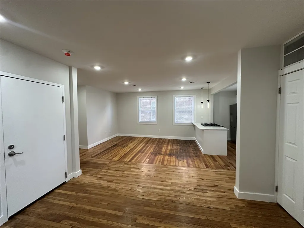 4 bed, 2 bath apartment for rent at 34-36 Abbotsfield St Unit 1, Roxbury — photo 20 of 28