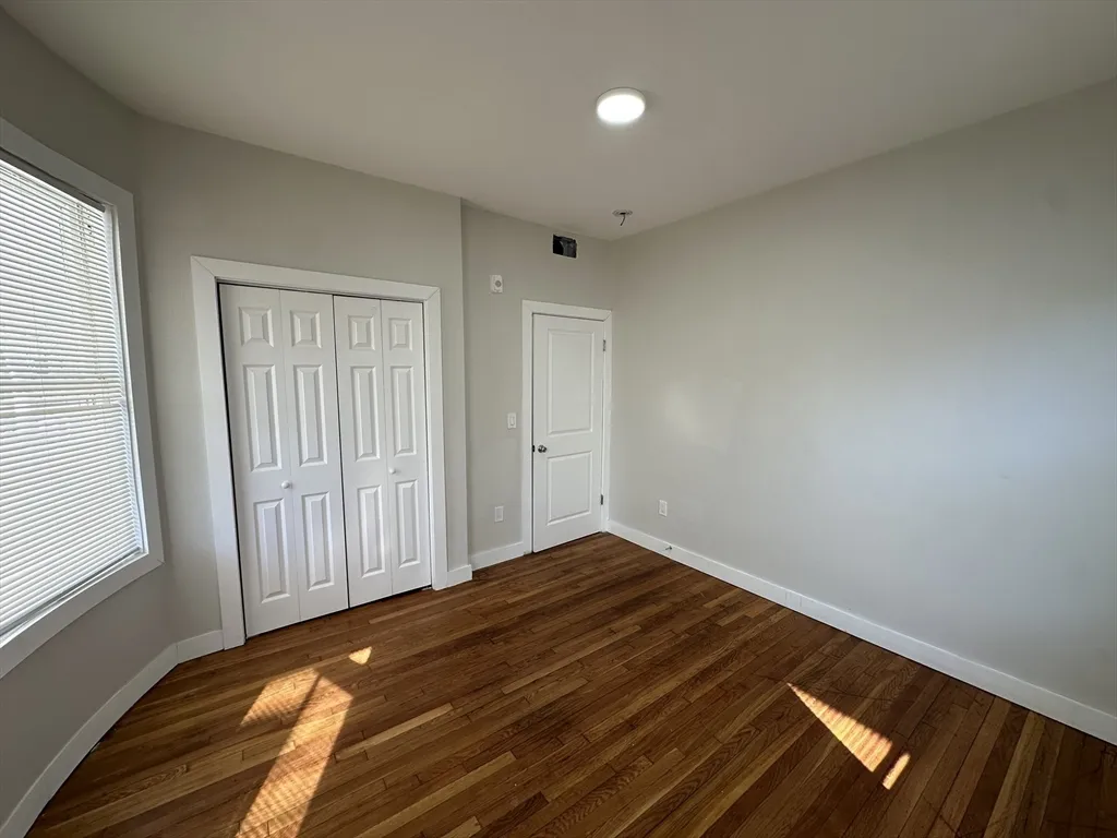 4 bed, 2 bath apartment for rent at 34-36 Abbotsfield St Unit 1, Roxbury — photo 4 of 28