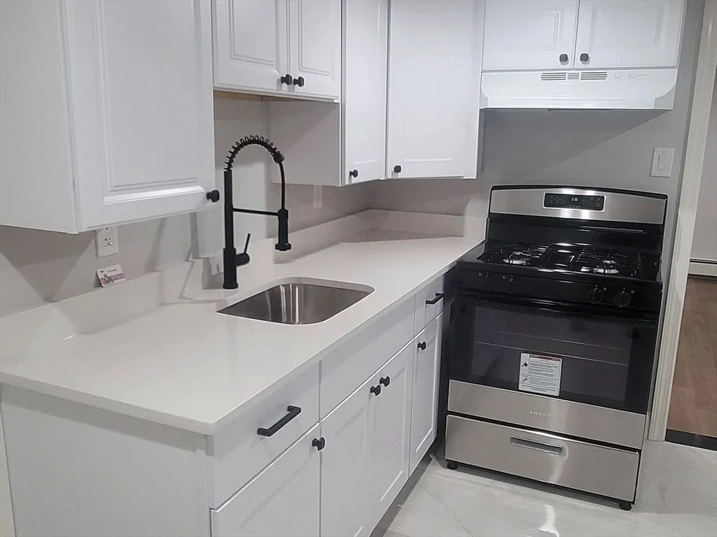 2 bed, 1 bath apartment for rent at 34-36 Waverly Unit 2, Brighton — photo 1 of 31