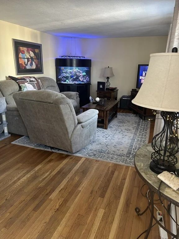 4 bed, 1 bath apartment for rent at 34-A Olcott St Unit 34A, Watertown — photo 6 of 14