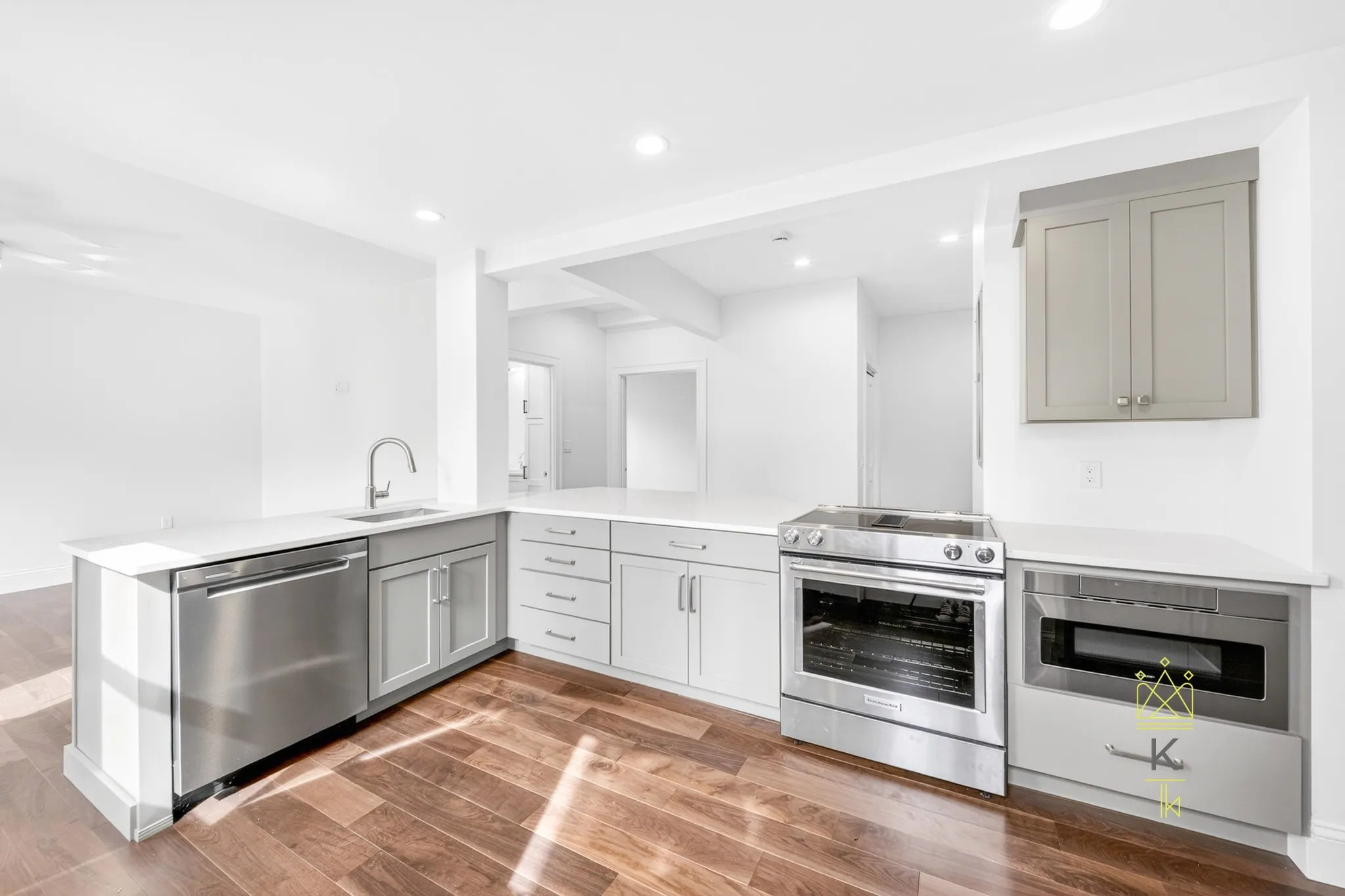 1 bed, 1 bath apartment for rent at 34 A Park St Unit 1, Griggs Park — photo 2 of 15