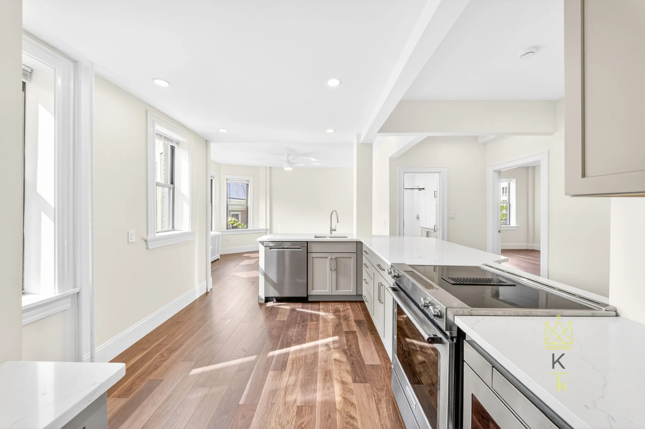 1 bed, 1 bath apartment for rent at 34 A Park St Unit 1, Griggs Park — photo 3 of 15