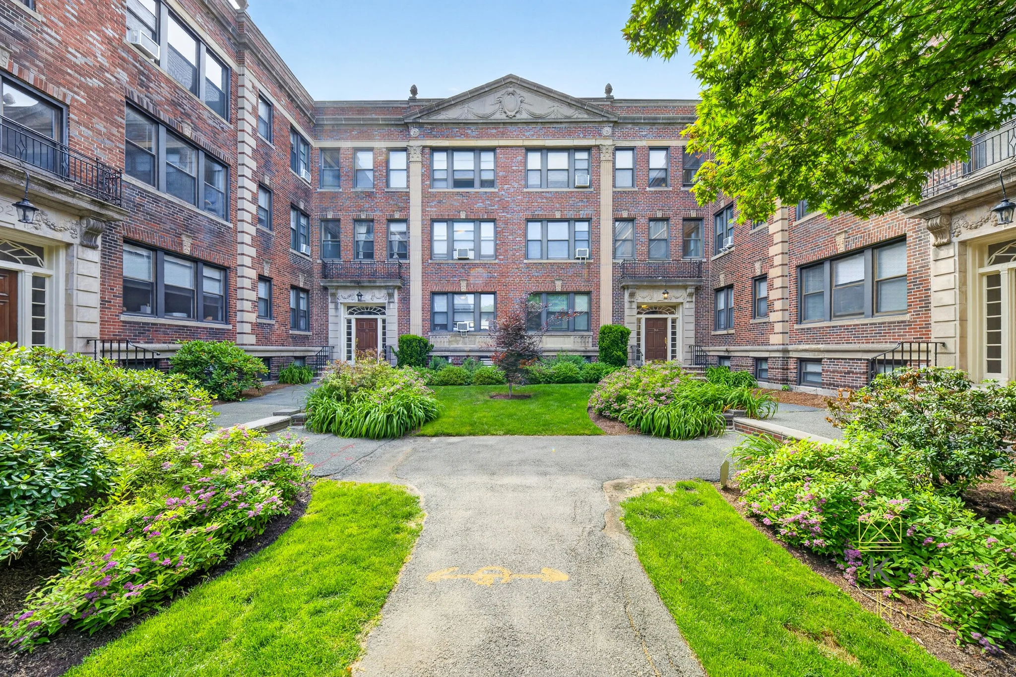 2 bed, 1 bath apartment for rent at 34 A Park St Unit B8, Griggs Park — photo 12 of 13