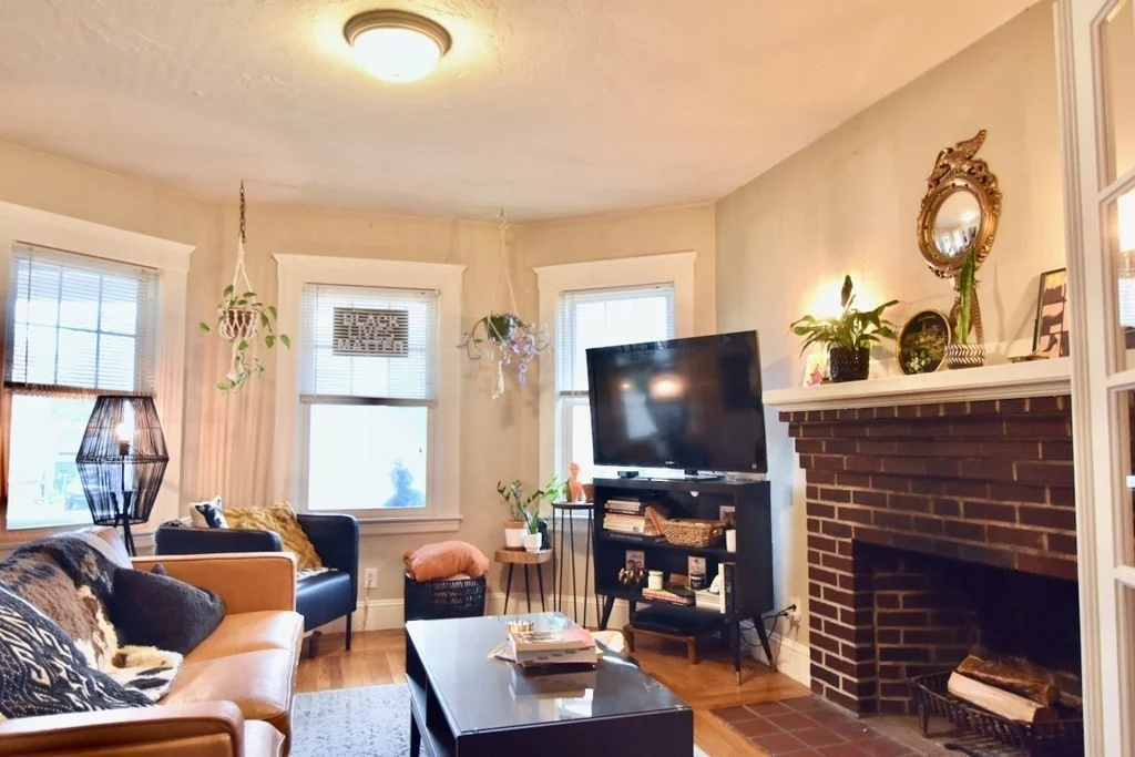 2 bed, 1 bath apartment for rent at 34 Alicia Rd Unit 34, Dorchester — photo 1 of 17