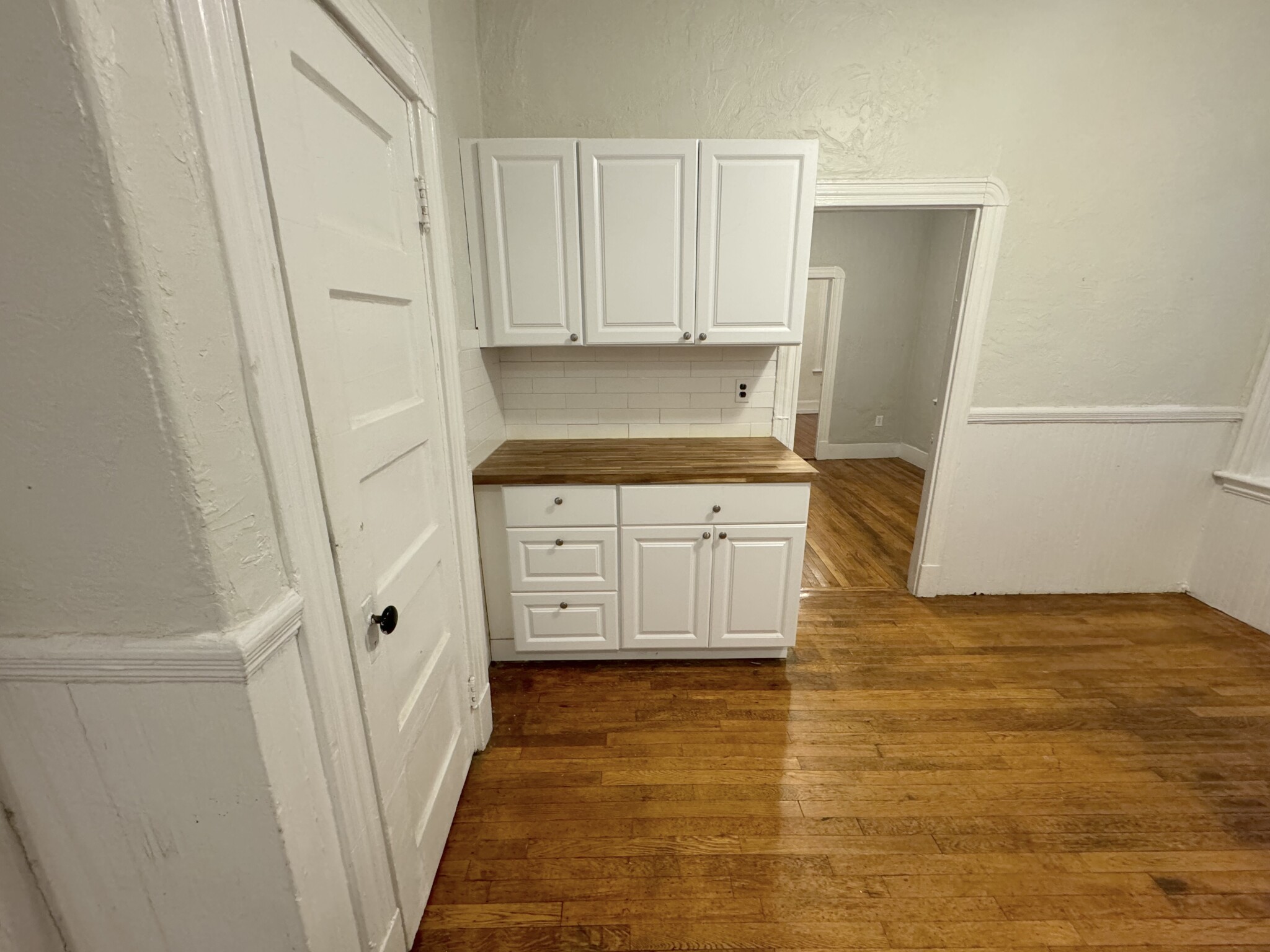2 bed, 1 bath apartment for rent at 34 Anderson Unit 2, Beacon Hill — photo 9 of 23