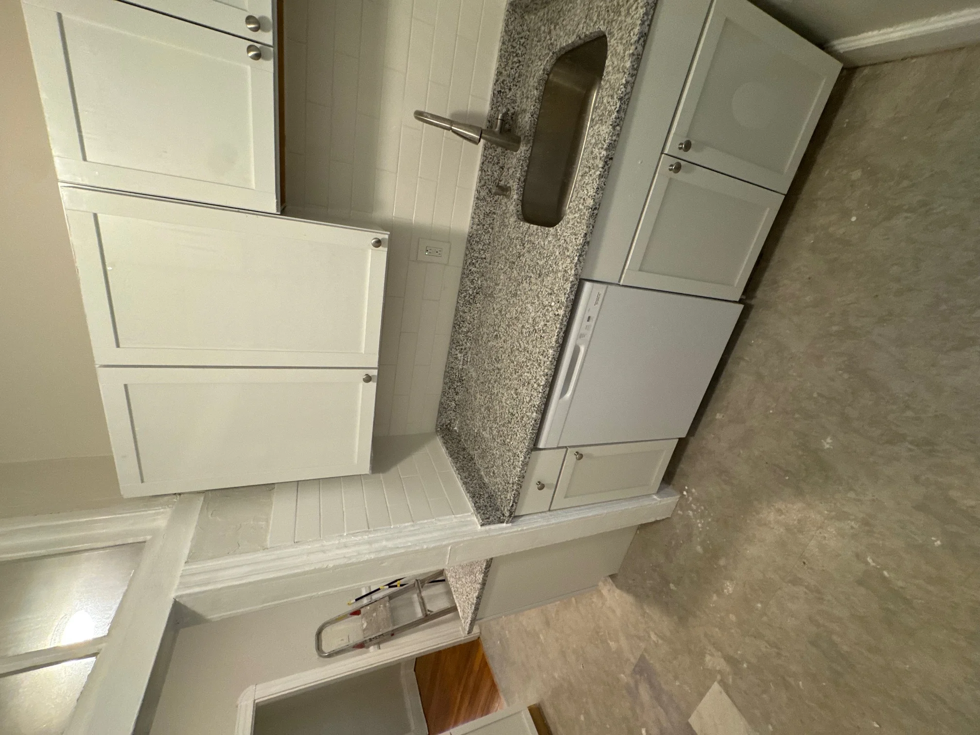 2 bed, 1 bath apartment for rent at 34 Anderson Unit 4, Beacon Hill — photo 1 of 11