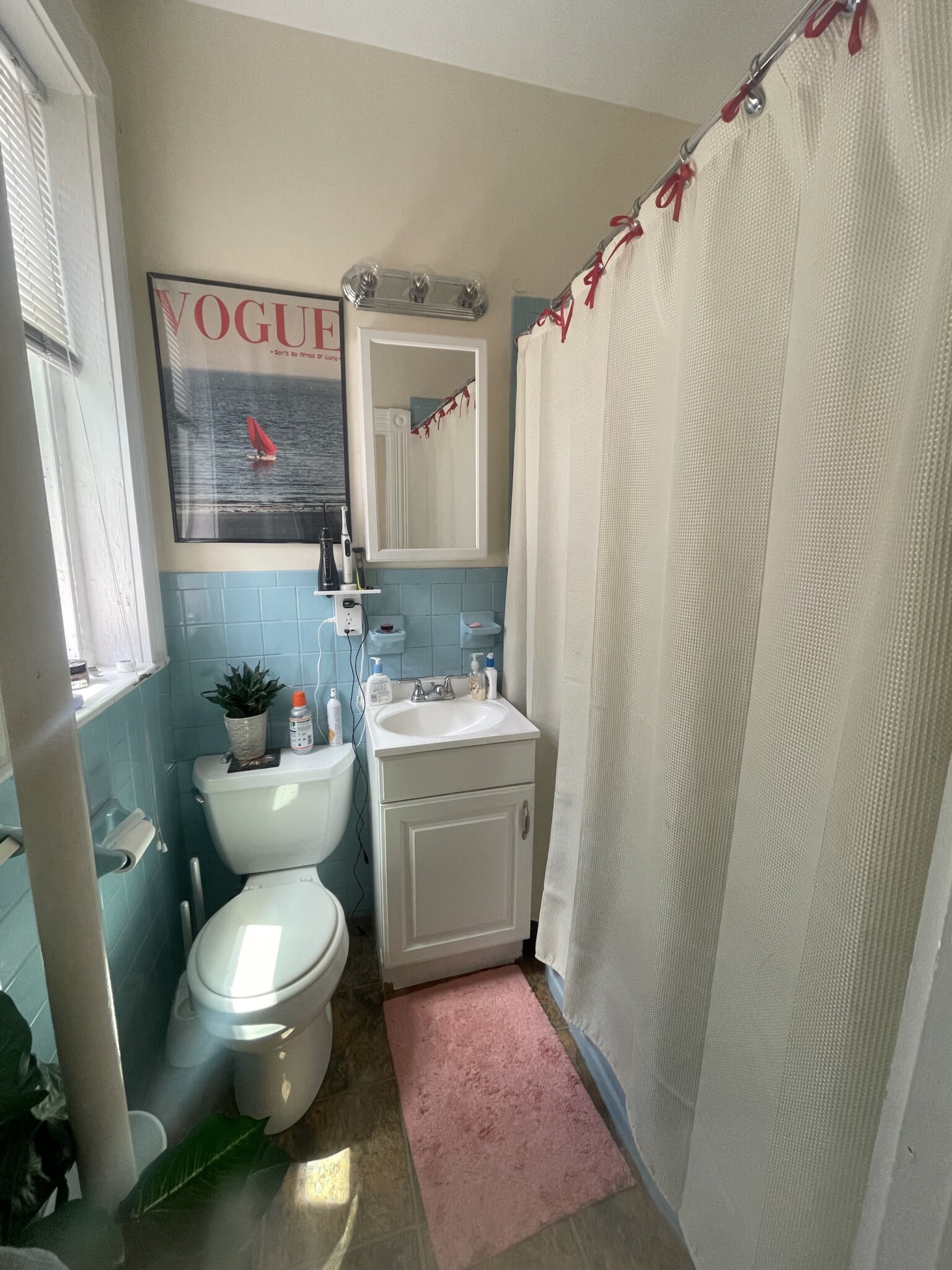 2 bed, 1 bath apartment for rent at 34 Anderson Unit 8, Beacon Hill — photo 10 of 11