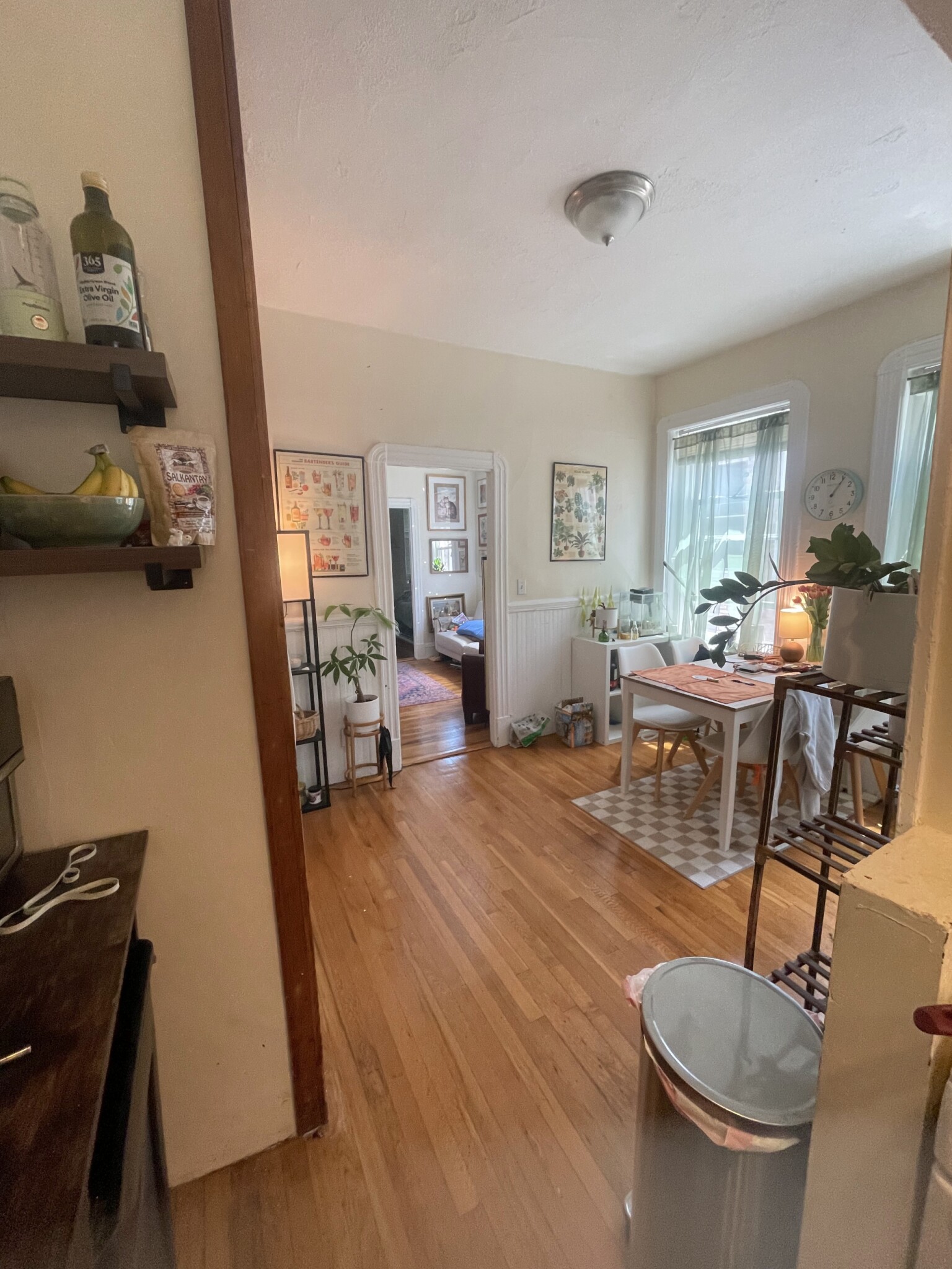 2 bed, 1 bath apartment for rent at 34 Anderson Unit 8, Beacon Hill — photo 2 of 11