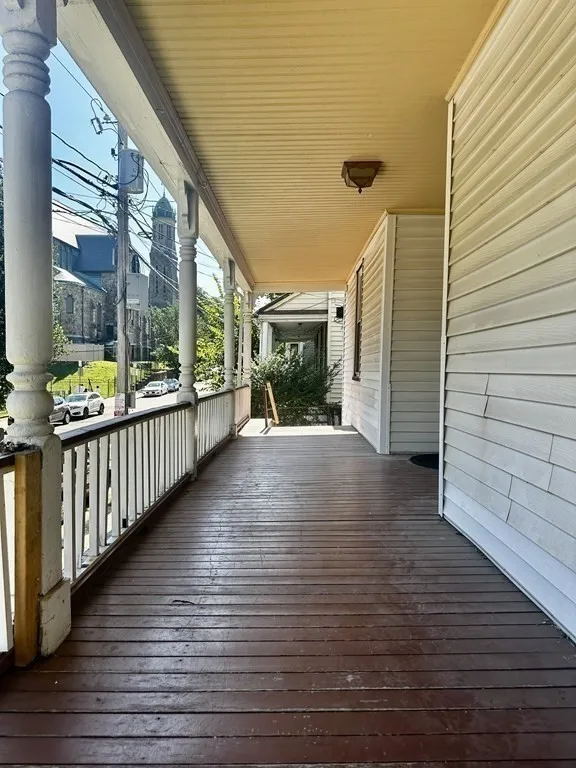 4 bed, 2 bath apartment for rent at 34 Arlington St Unit 34, Brighton — photo 3 of 38