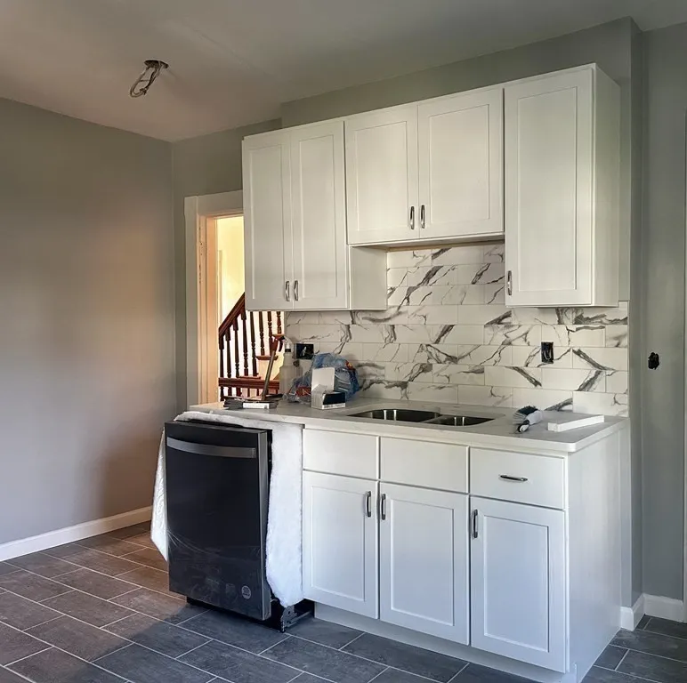 4 bed, 2 bath apartment for rent at 34 Arlington St Unit 34, Brighton — photo 8 of 38