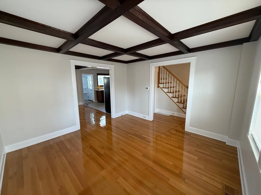 3 bed, 1 bath apartment for rent at 34 Arnold St Unit 34, Quincy — photo 4 of 24