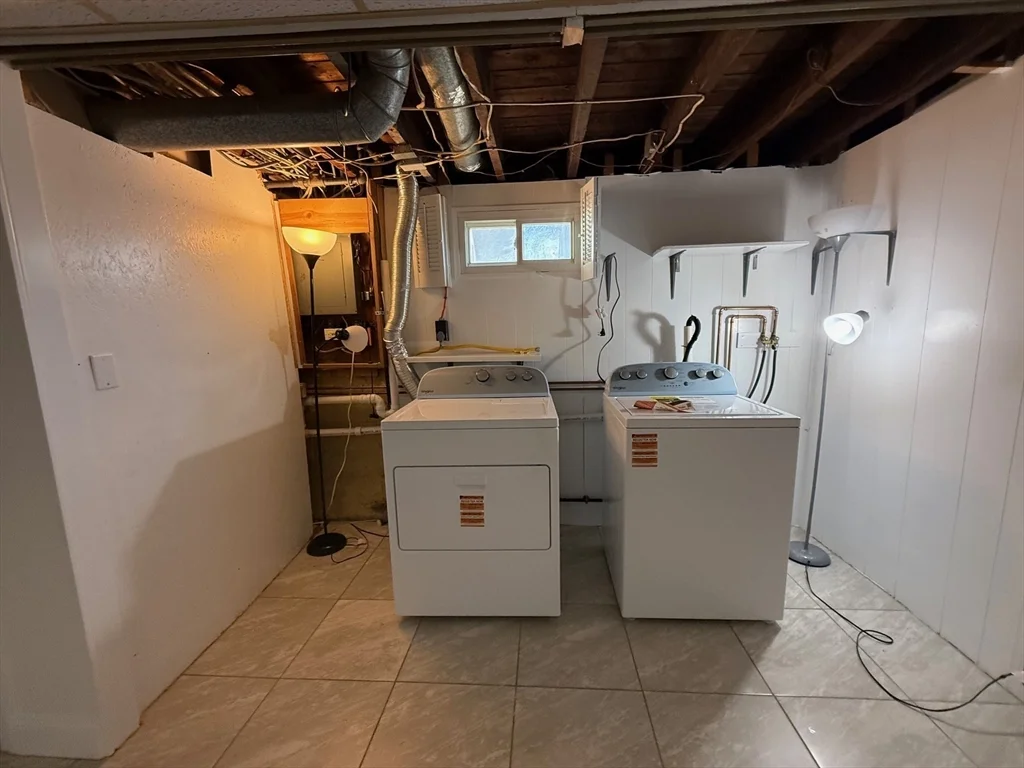 3 bed, 1 bath apartment for rent at 34 Arnold St Unit 34, Quincy — photo 19 of 24