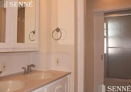 2 bed, 1 bath apartment for rent at 34 Ash St Unit 303, West Cambridge — photo 8 of 10
