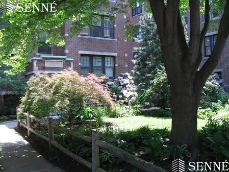 2 bed, 1 bath apartment for rent at 34 Ash St Unit 303, West Cambridge — photo 9 of 10
