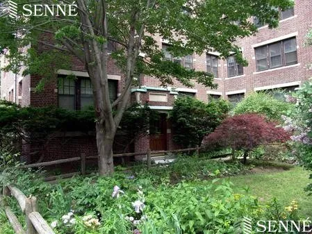 2 bed, 1 bath apartment for rent at 34 Ash St Unit 303, West Cambridge — photo 10 of 10