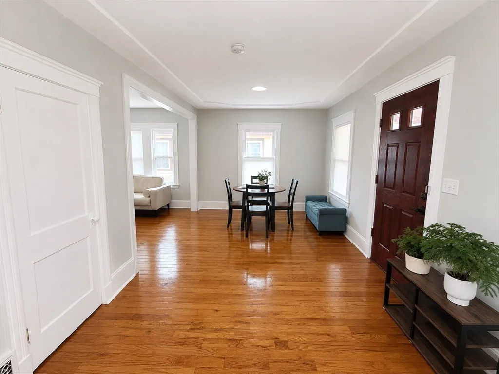 2 bed, 1 bath apartment for rent at 34 Baxter Ave Unit 34, Quincy — photo 8 of 13