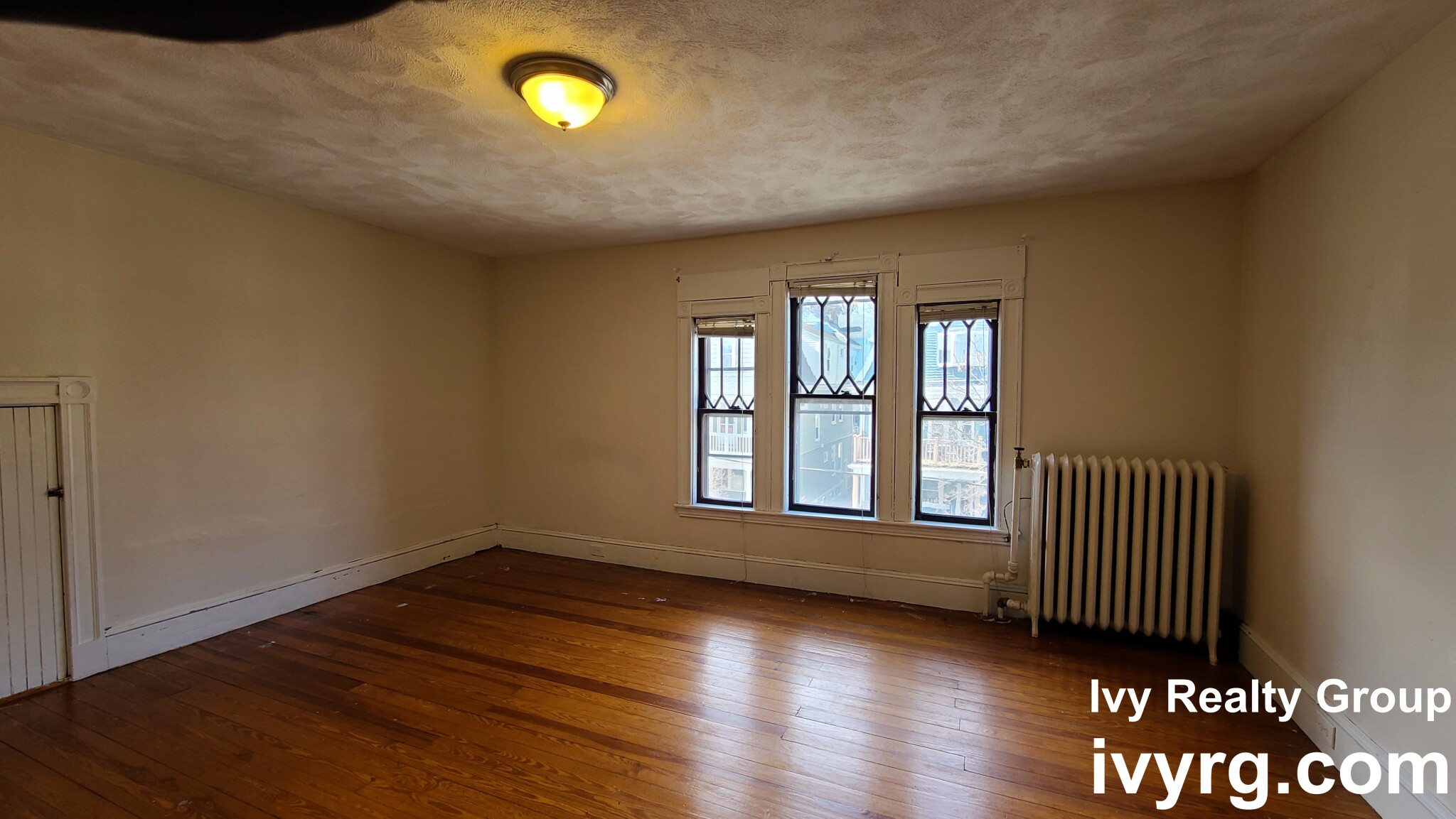 4 bed, 1.5 bath apartment for rent at 34 Bay State Ave Unit 2, Powder House Square — photo 8 of 13