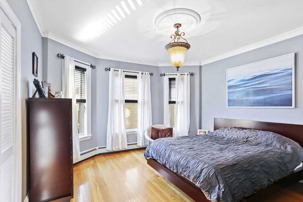 3 bed, 2 bath apartment for rent at 34 Bayard St Unit 34, Allston — photo 5 of 30