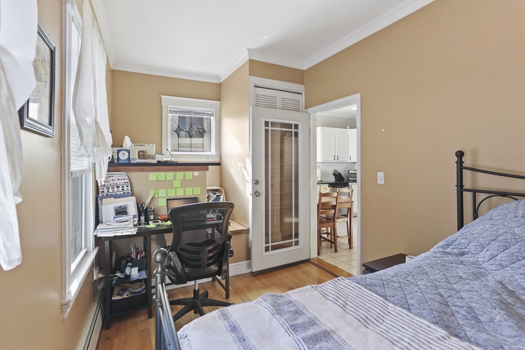 3 bed, 2 bath apartment for rent at 34 Bayard St Unit 34, Allston — photo 16 of 30