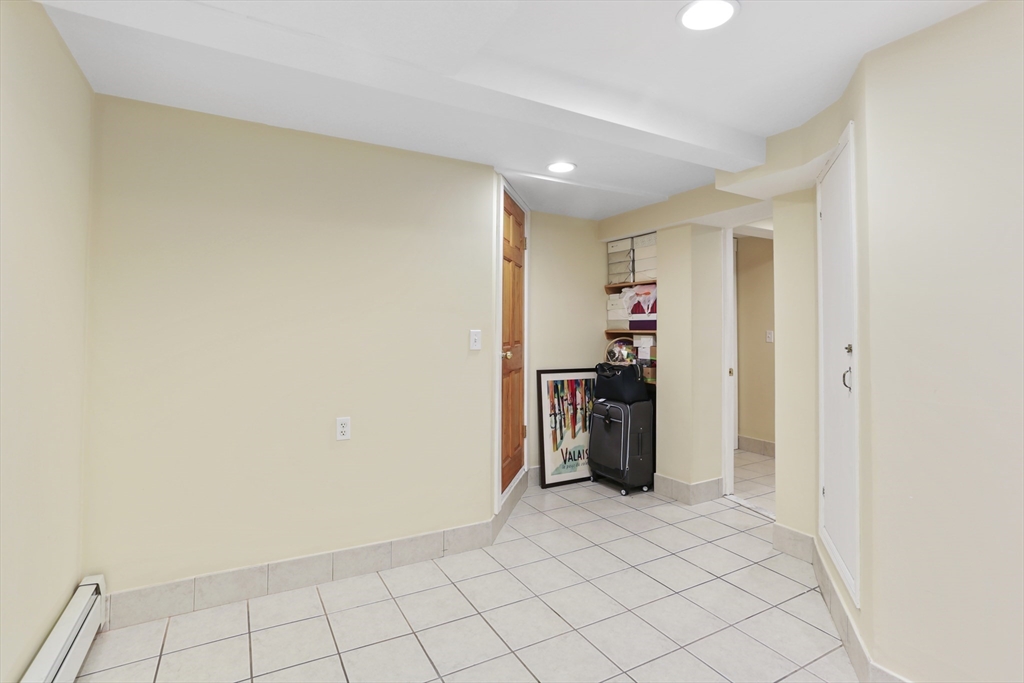 3 bed, 2 bath apartment for rent at 34 Bayard St Unit 34, Allston — photo 23 of 30