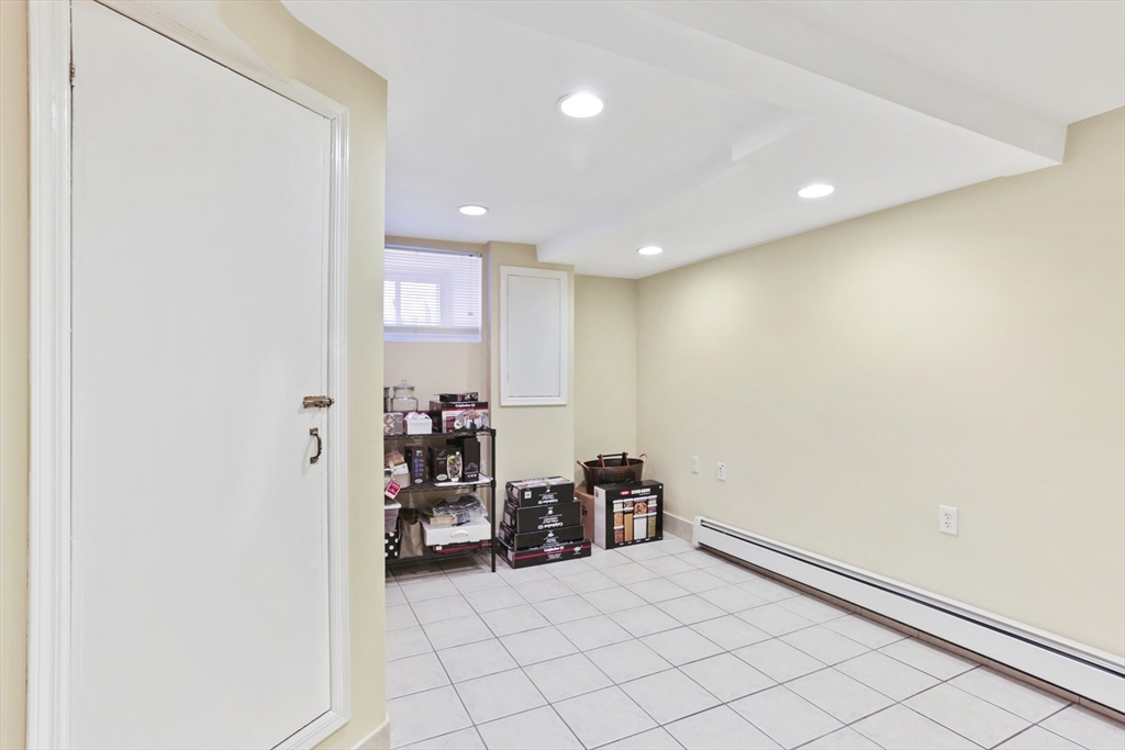 3 bed, 2 bath apartment for rent at 34 Bayard St Unit 34, Allston — photo 22 of 30